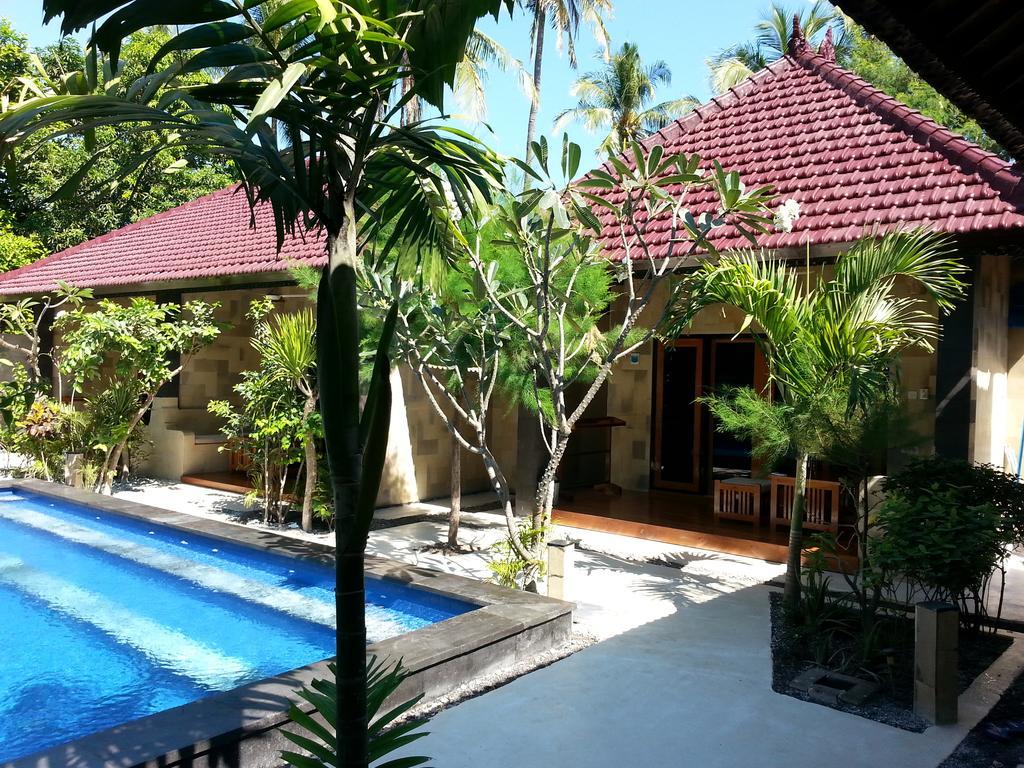 Taman Senang Villa Gili Air Exterior photo